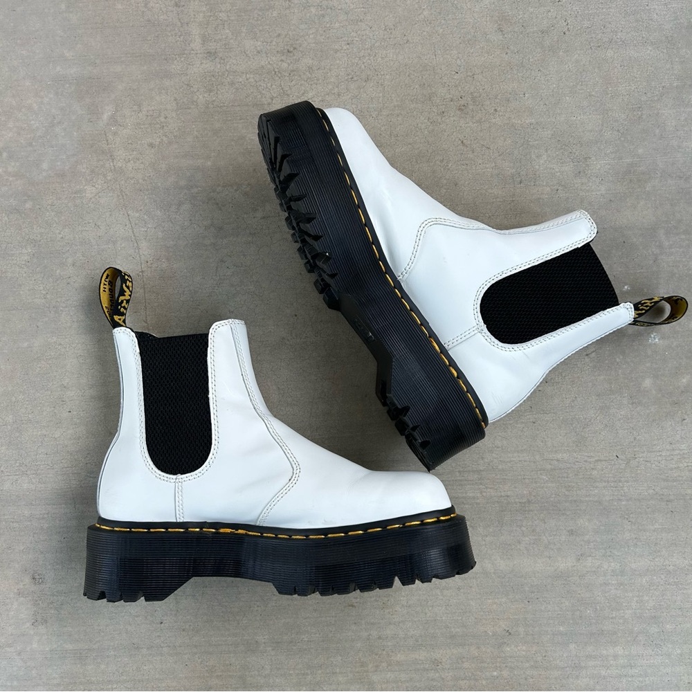 Dr. Martens White 2976 Smooth Leather Platform Chelsea Boots - Picture 5 of 14